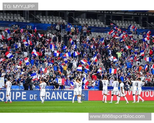 巴黎圣日耳曼今夜抵达多哈全力备战洲际杯赛事 巴黎圣日耳曼今夜抵达多哈全力备战洲际杯赛事