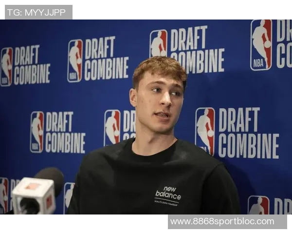 浓眉评价弗拉格首场比赛表现称紧张情绪正常相信他会克服困难