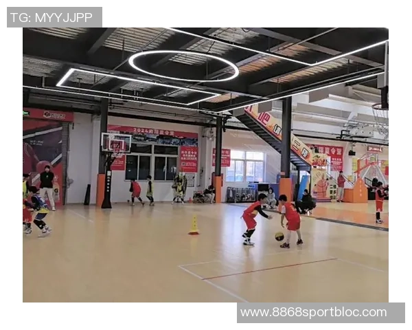 弗拉格分享与兄长共聚时光感受篮球带来的快乐与团结